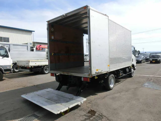 いすゞ エルフ TKG-NPS85AN(4WD)の写真12