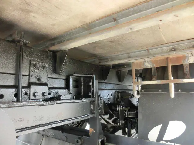 いすゞ エルフ TKG-NPS85AN(4WD)の写真14