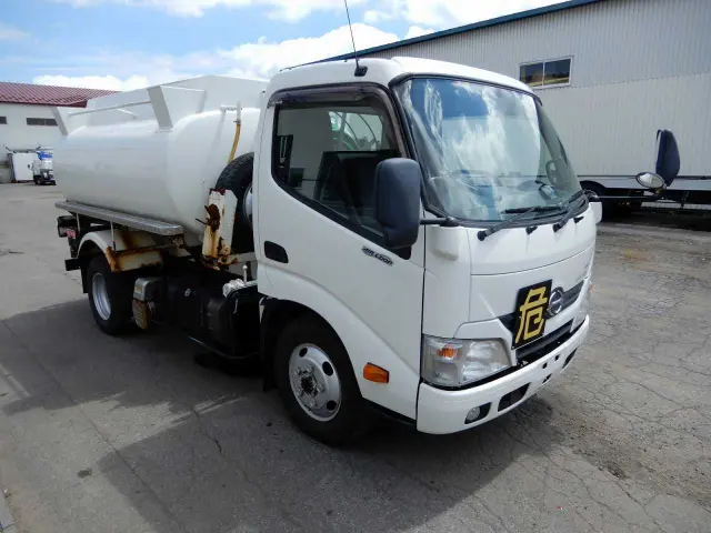 日野 デュトロ TKG-XZU685M(4WD)の写真2