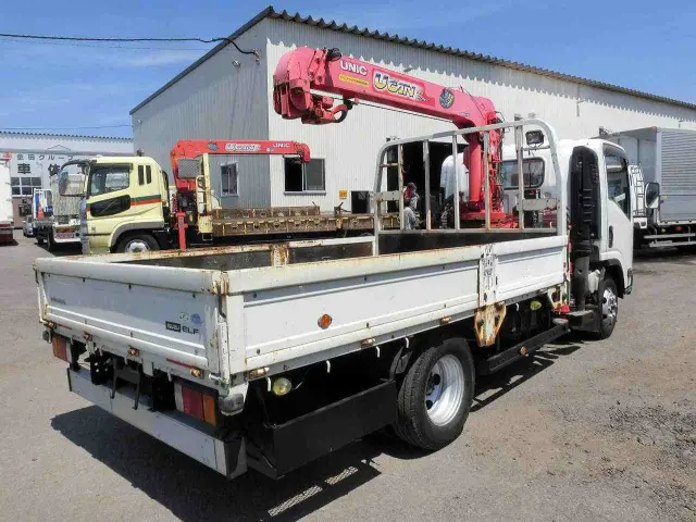 いすゞ エルフ TDG-NPS85AR(4WD)の写真6