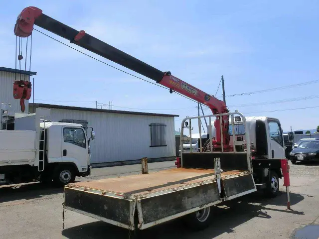 いすゞ エルフ TDG-NPS85AR(4WD)の写真9