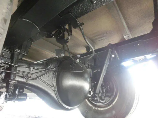 いすゞ エルフ TDG-NPS85AR(4WD)の写真12