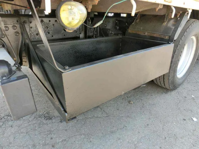 いすゞ エルフ TDG-NPS85AR(4WD)の写真17