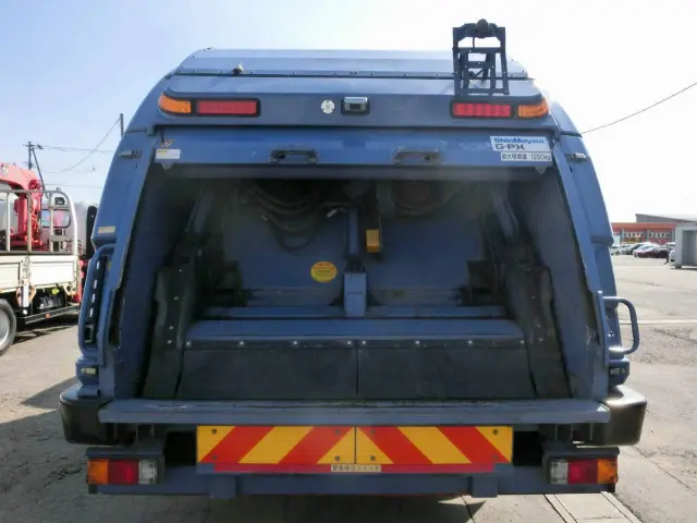 いすゞ フォワード SDG-FRS90S1(4WD)の写真7