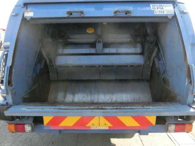 いすゞ フォワード SDG-FRS90S1(4WD)の写真8