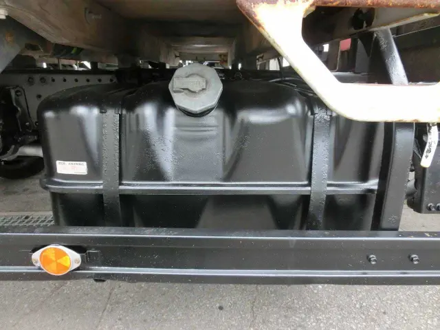 いすゞ エルフ TKG-NPS85AR(4WD)の写真13