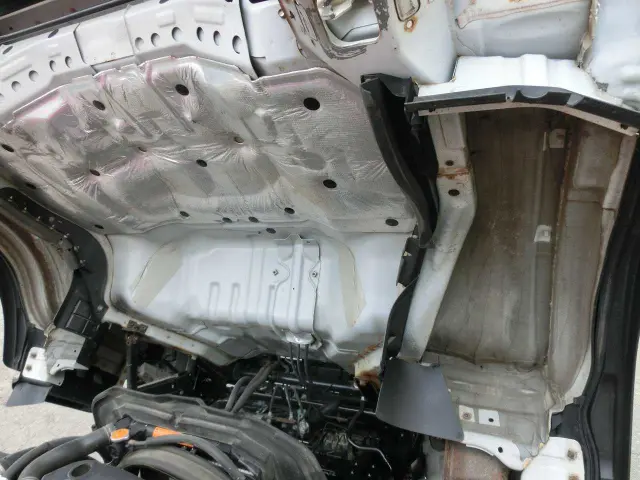 いすゞ エルフ TKG-NPS85AR(4WD)の写真18