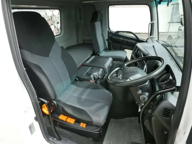 日野 プロフィア QPG-SH1EDDG(2WD)の写真22