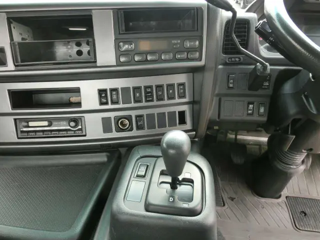 日野 プロフィア QPG-SH1EDDG(2WD)の写真23