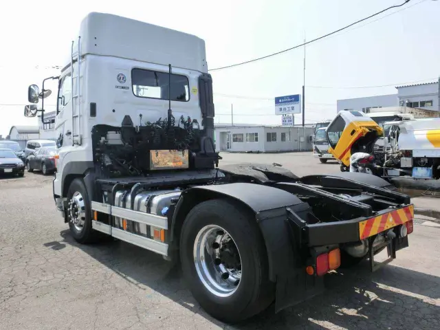 日野 プロフィア QPG-SH1EDDG(2WD)の写真4