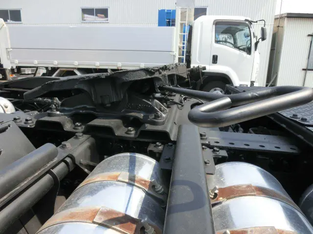 日野 プロフィア QPG-SH1EDDG(2WD)の写真9