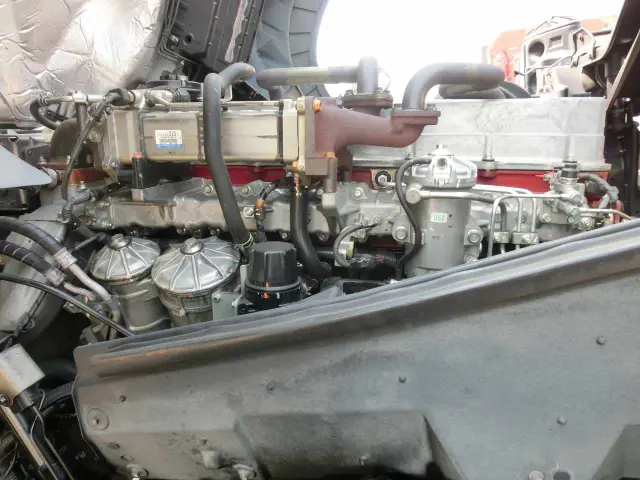 日野 プロフィア QPG-SH1EDDG(2WD)の写真19