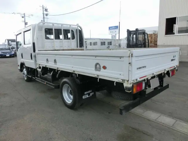 いすゞ エルフ TRG-NPR85AR(2WD)の写真4