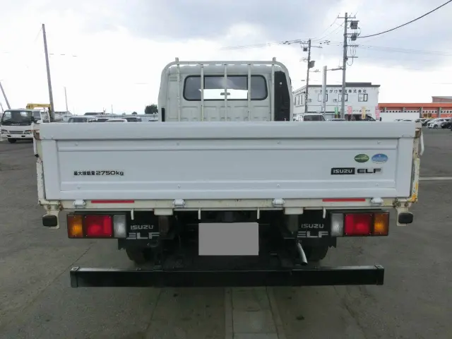 いすゞ エルフ TRG-NPR85AR(2WD)の写真5