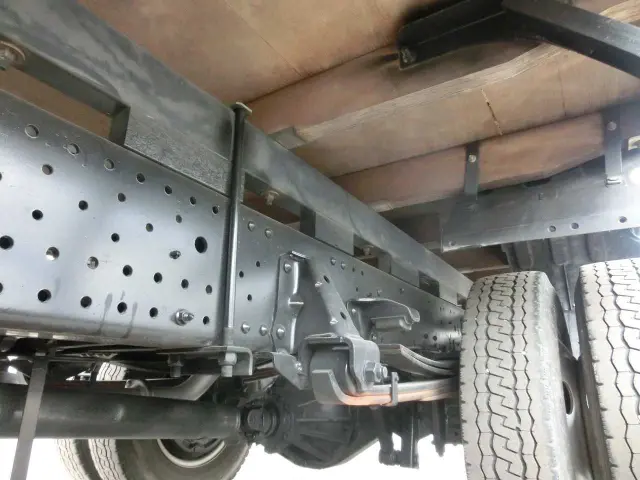 いすゞ エルフ TRG-NPR85AR(2WD)の写真11