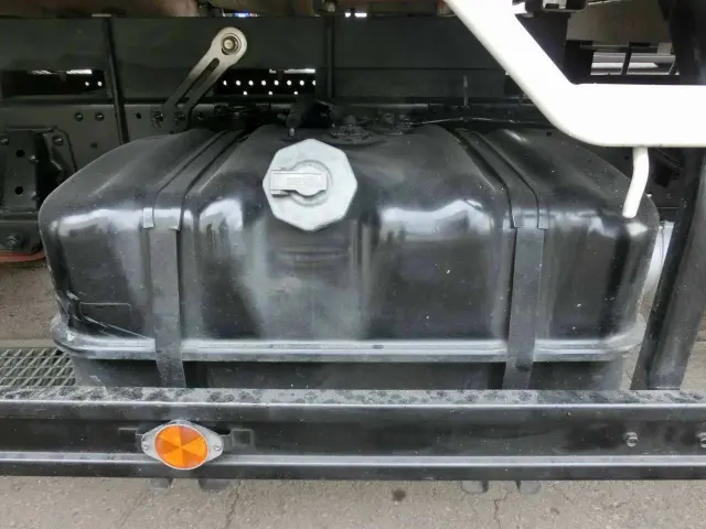 いすゞ エルフ TRG-NPR85AR(2WD)の写真14