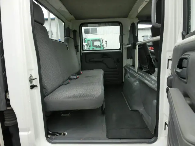 いすゞ エルフ TRG-NPR85AR(2WD)の写真20