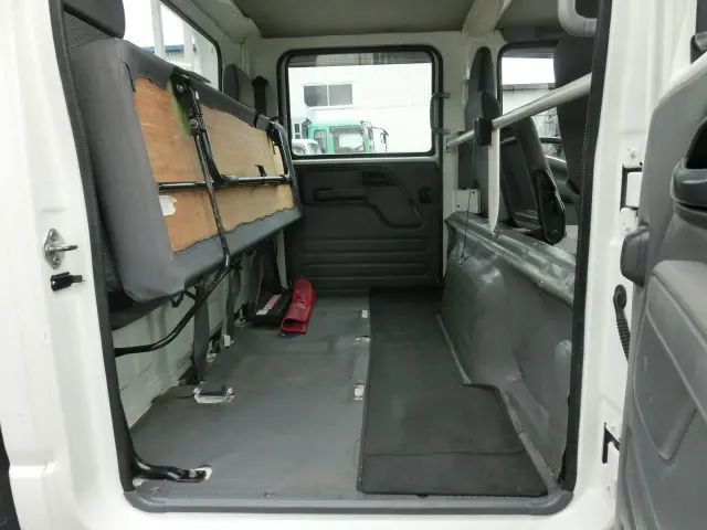 いすゞ エルフ TRG-NPR85AR(2WD)の写真21