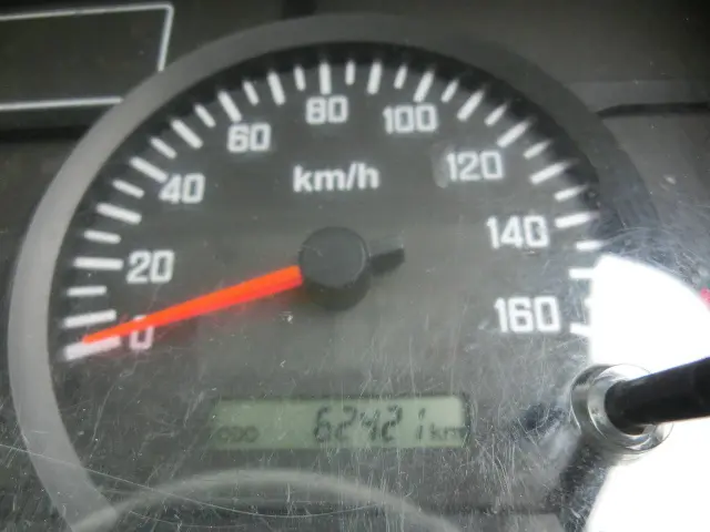 いすゞ エルフ TRG-NPR85AR(2WD)の写真24