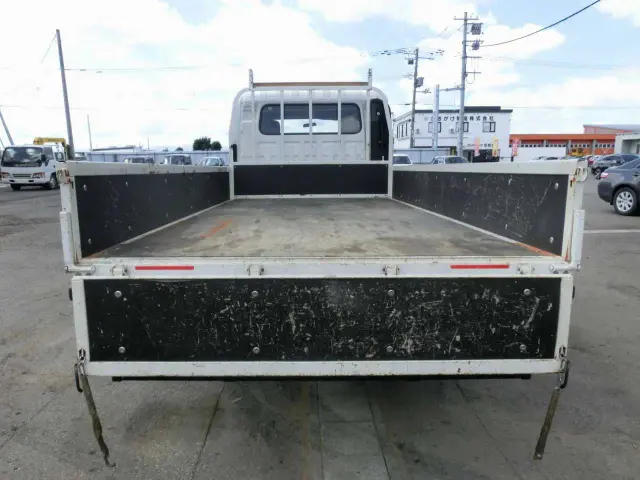 いすゞ エルフ TKG-NPR85AN(2WD)の写真7