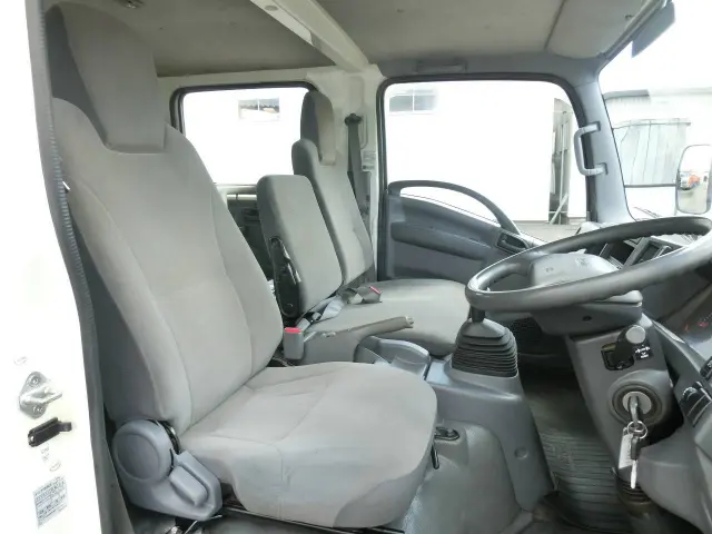 いすゞ エルフ TKG-NPR85AN(2WD)の写真22
