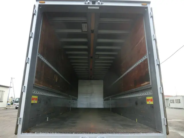 日野 プロフィア PK-FQ1EWWG(6x4)の写真7