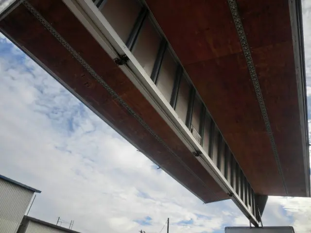 日野 プロフィア PK-FQ1EWWG(6x4)の写真9