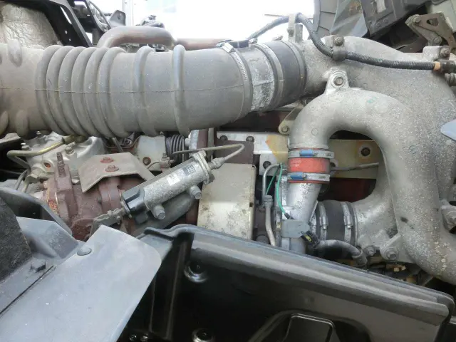 日野 プロフィア PK-FQ1EWWG(6x4)の写真20