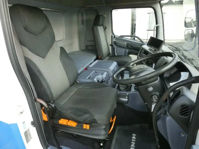 日野 プロフィア PK-FQ1EWWG(6x4)の写真22