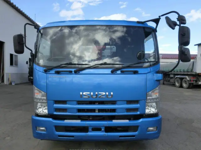 いすゞ フォワード LKG-FTR34S2(2WD)の写真3