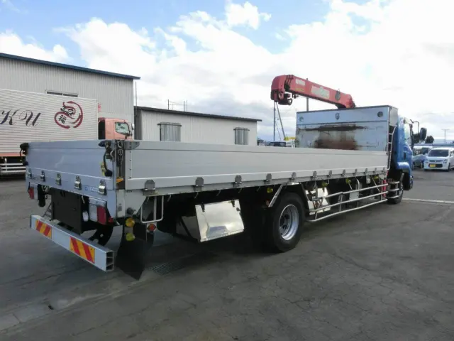 いすゞ フォワード LKG-FTR34S2(2WD)の写真6