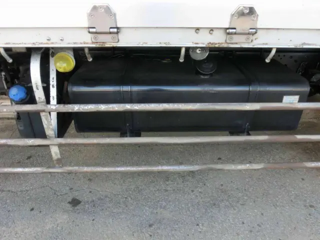 いすゞ フォワード LKG-FTR34S2(2WD)の写真14