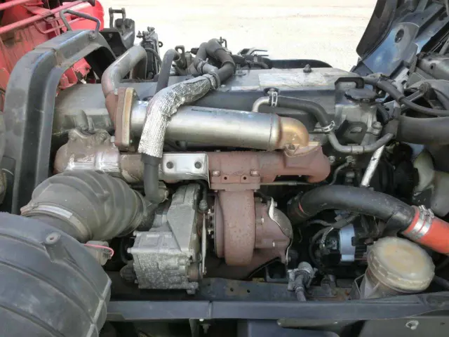 いすゞ フォワード LKG-FTR34S2(2WD)の写真21