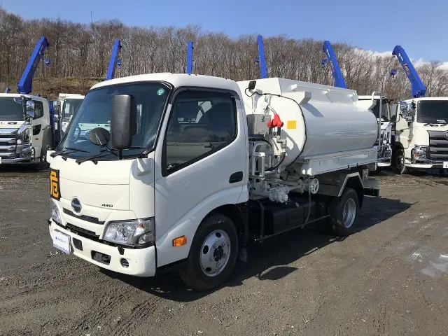 日野 デュトロ 2DG-XZU685M(4WD)の写真1
