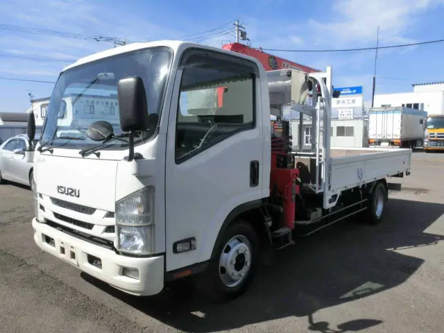 いすゞ エルフ TPG-NPS85AR(4WD)の写真1