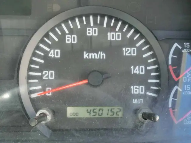 いすゞ フォワード PKG-FRR90S2(2WD)の写真24