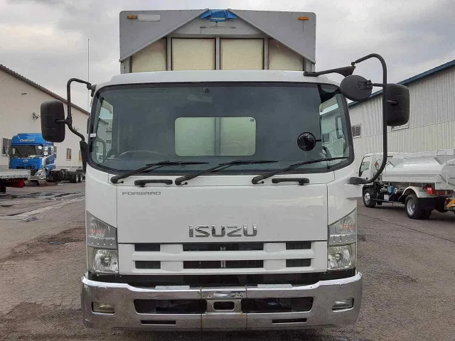 いすゞ フォワード 平成24年01月(2012/01)(2WD)の写真3