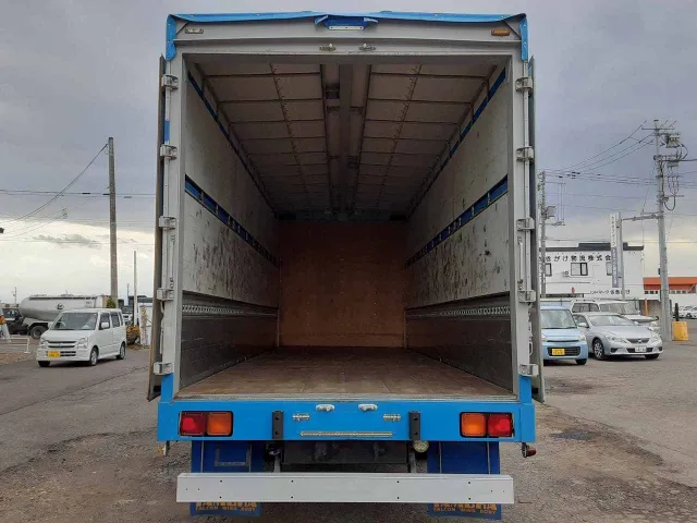 いすゞ フォワード 平成24年01月(2012/01)(2WD)の写真7