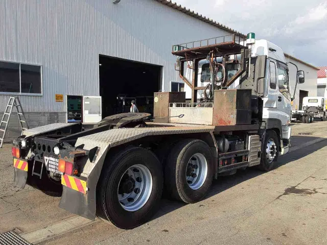 いすゞ ギガ QDG-EXZ52AJ(6x4)の写真6