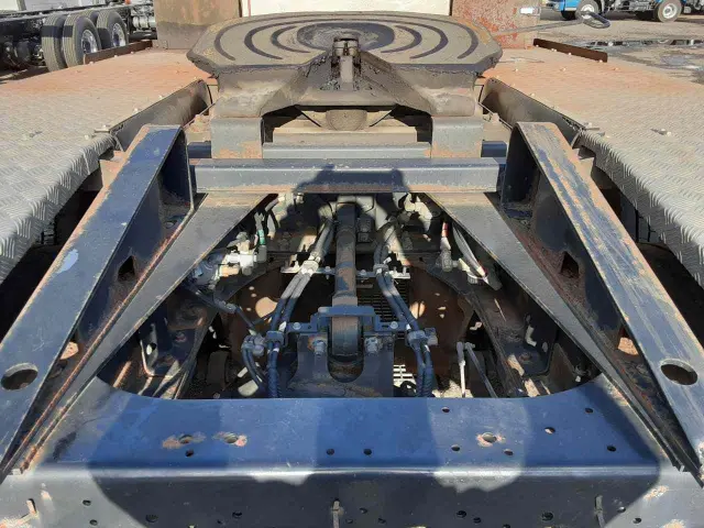 いすゞ ギガ QDG-EXZ52AJ(6x4)の写真7