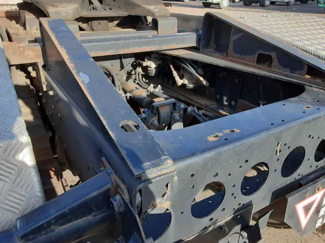 いすゞ ギガ QDG-EXZ52AJ(6x4)の写真8