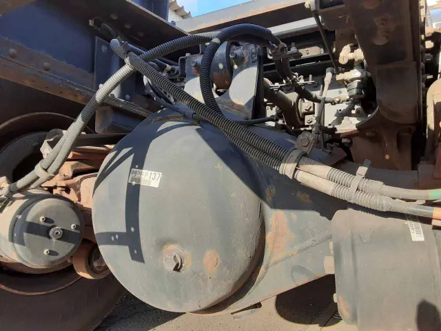 いすゞ ギガ QDG-EXZ52AJ(6x4)の写真10