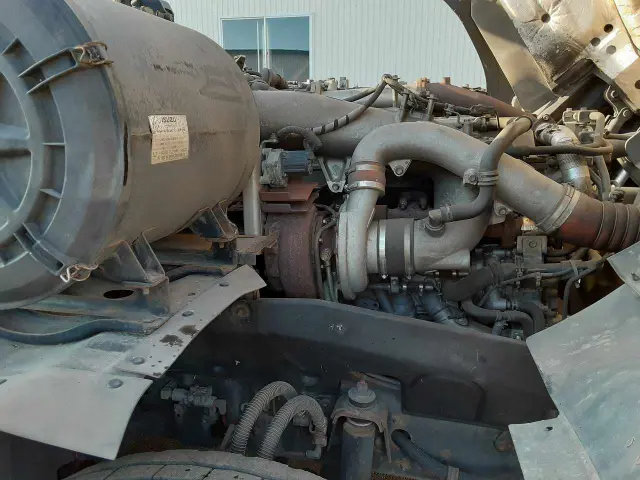 いすゞ ギガ QDG-EXZ52AJ(6x4)の写真20