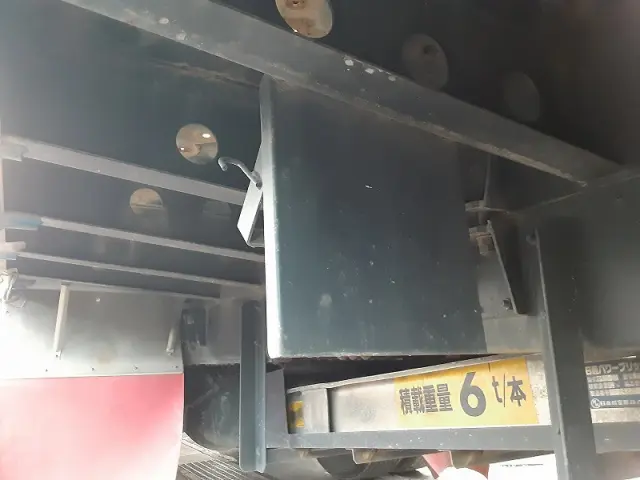 いすゞ ギガ PJ-CYZ51V6(6x4)の写真12