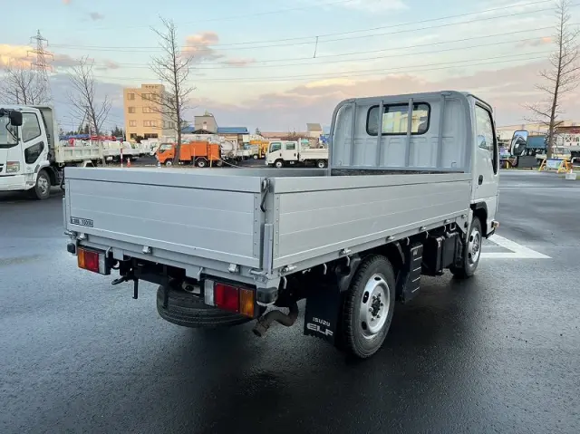 いすゞ エルフ TKG-NHS85A(4WD)の写真5