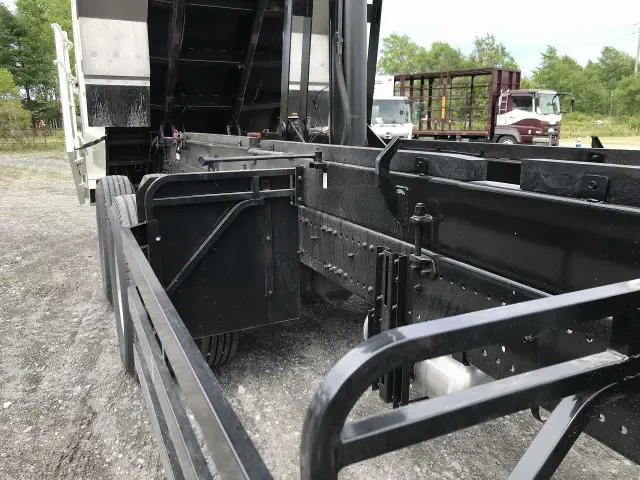 日野 プロフィア 2DG-FS1AHE(6x4)の写真12