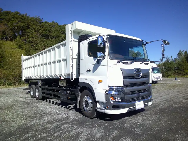 日野 プロフィア 2DG-FS1AHE(6x4)の写真2