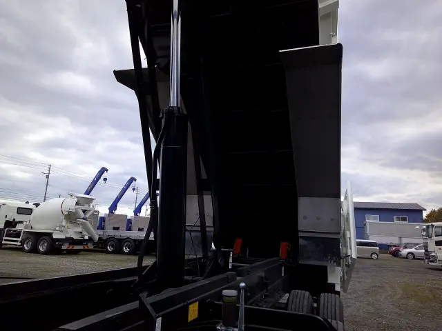 日野 プロフィア 2DG-FS1AHE(6x4)の写真11