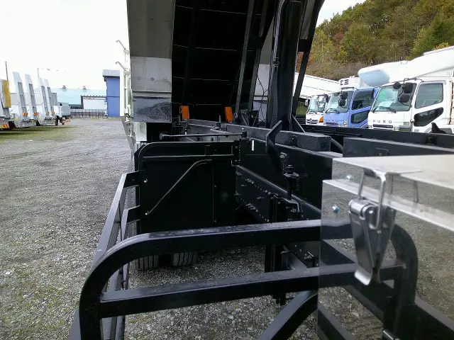 日野 プロフィア 2DG-FS1AHE(6x4)の写真12