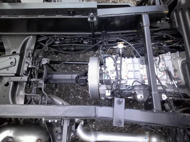 日野 プロフィア 2DG-FS1AHE(6x4)の写真17